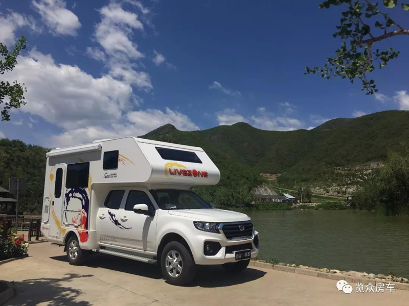 房車還就要選汽油、四驅(qū)、兩米大床