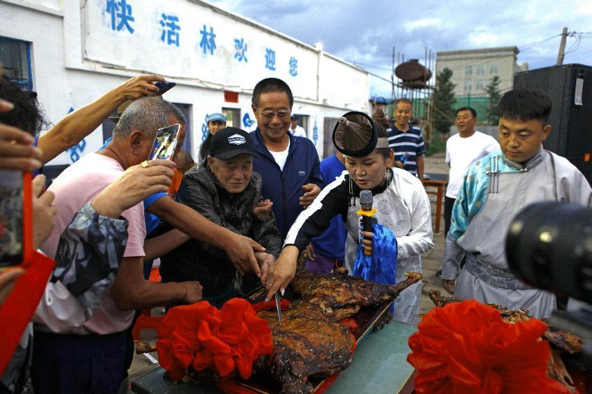 對(duì)酒當(dāng)歌，人生幾何，要盡興就現(xiàn)在！