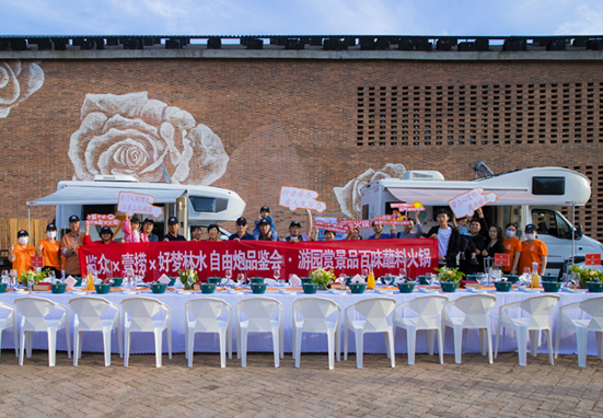 舒適房車生活，你怎么能不羨慕？